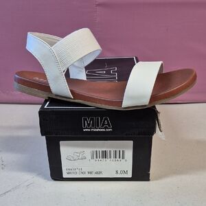MIA Cindy Size 8M OR 9MWhite Sandal - New